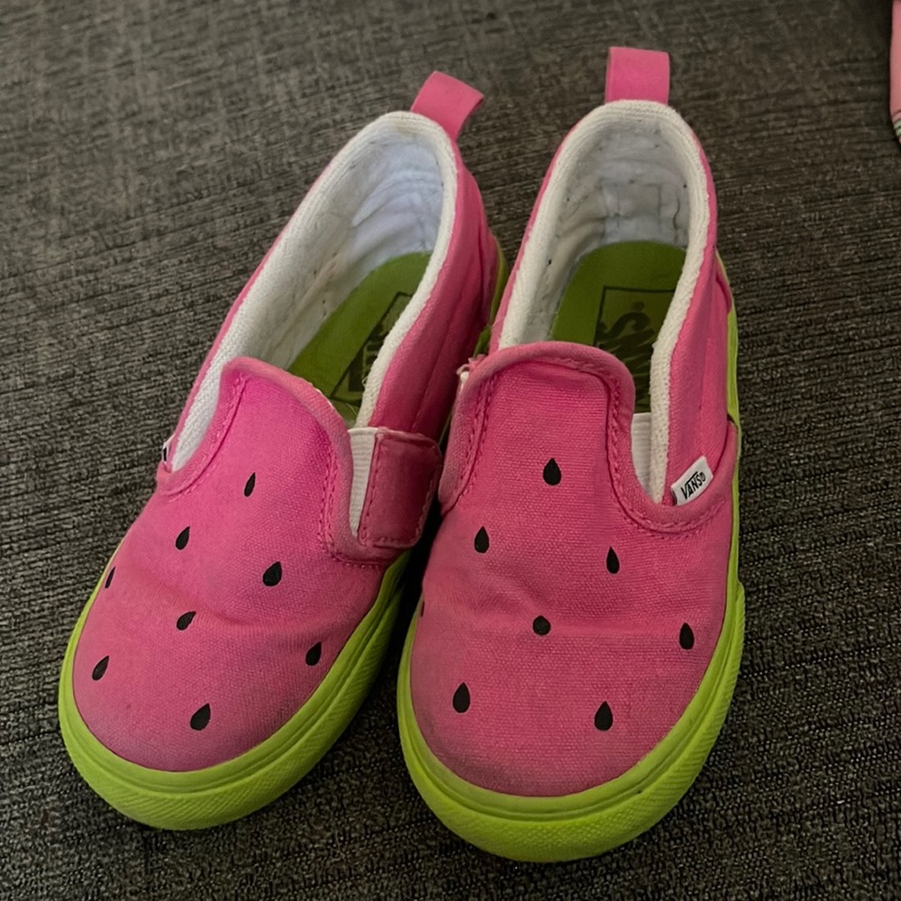 Vans slip on